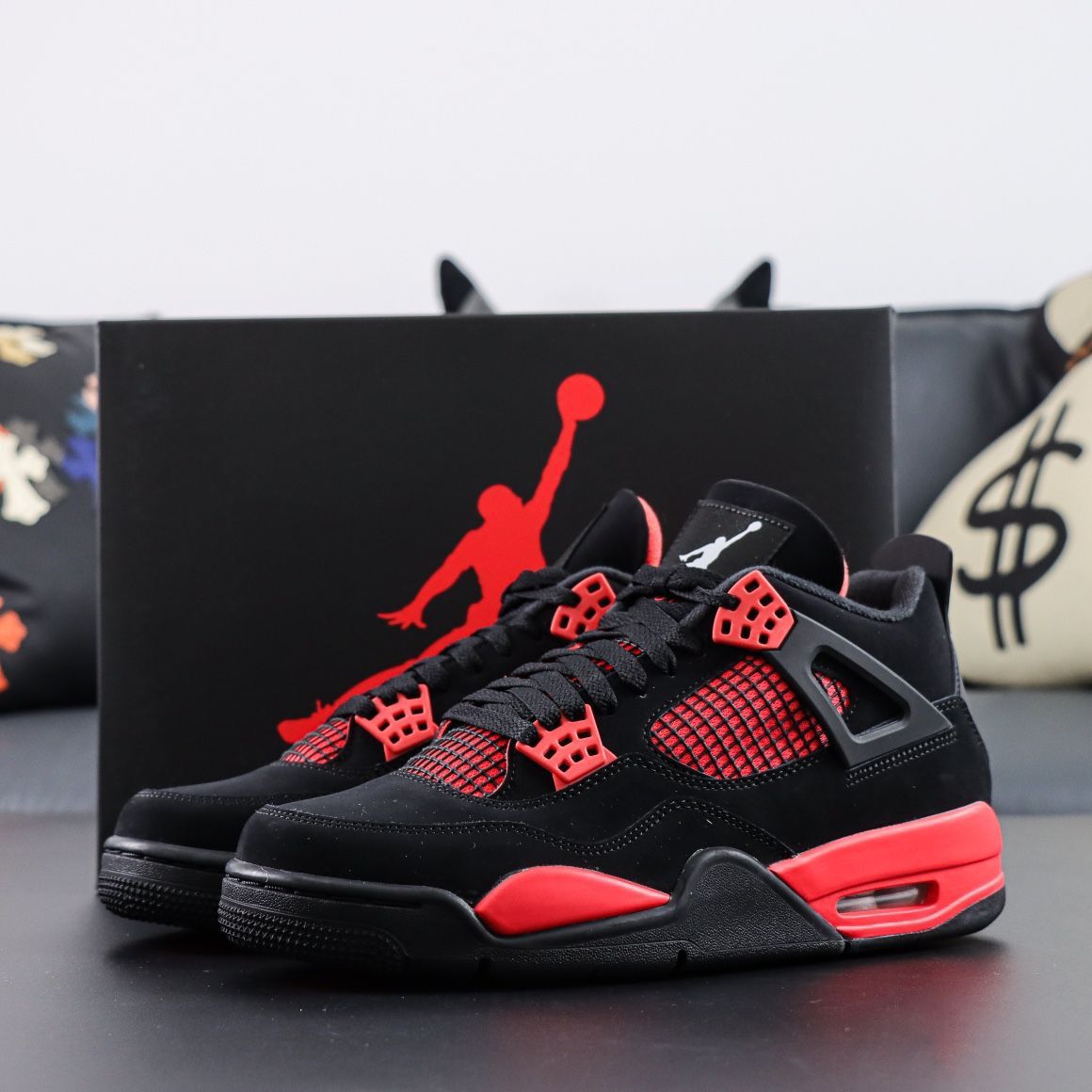 Jordan 4 retro