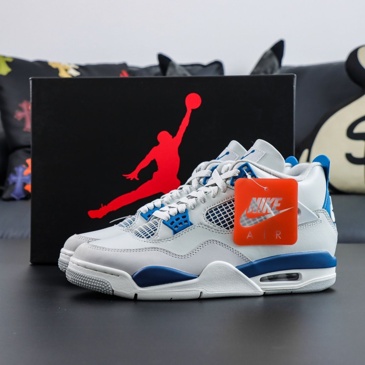 Jordan 4 retro