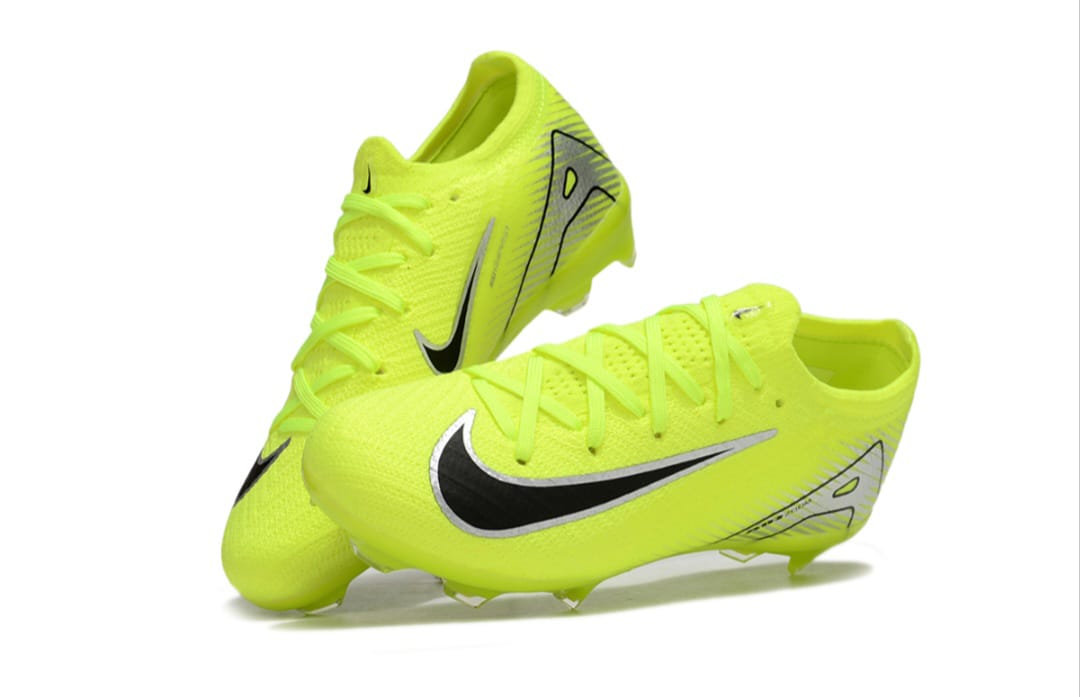 Nike Vapour 16