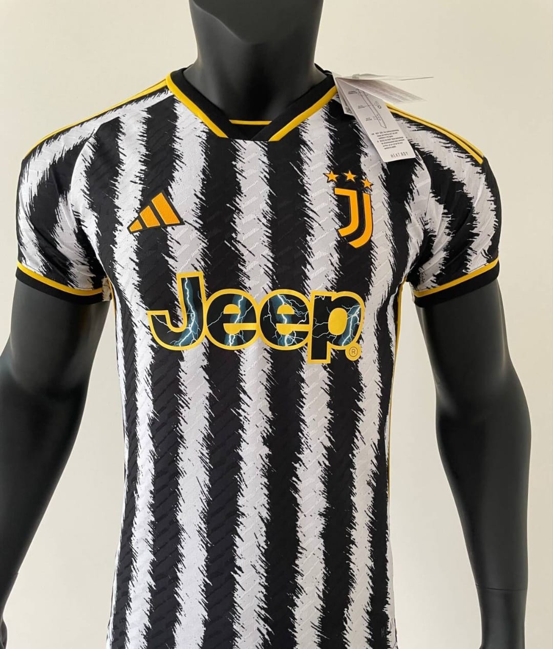Juventus home 23/24