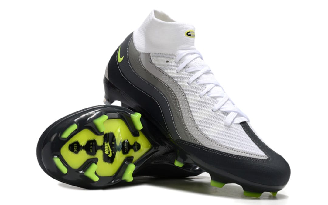 Nike Vapour 16