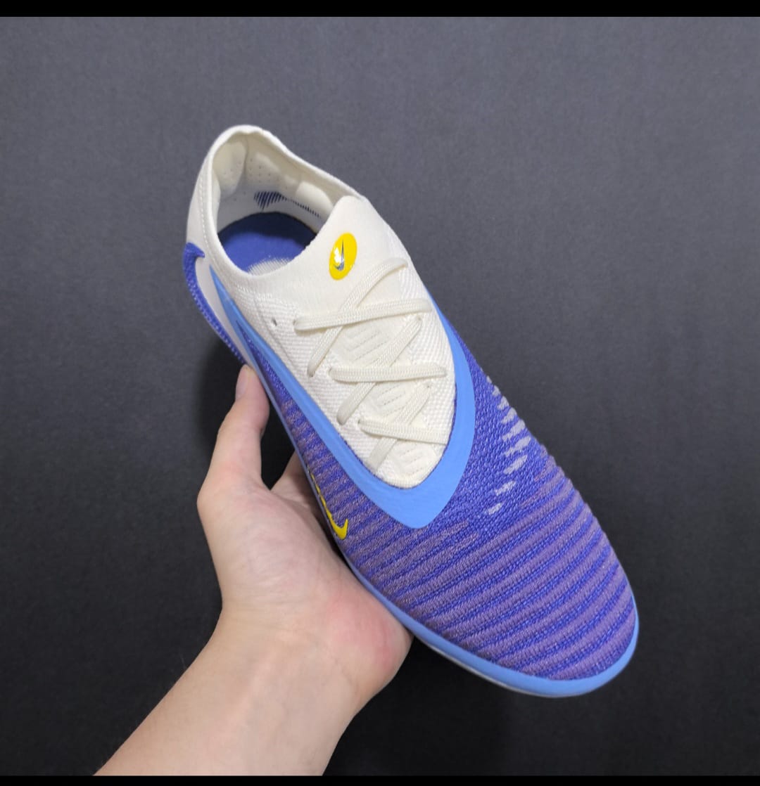 Nike Phantom 6